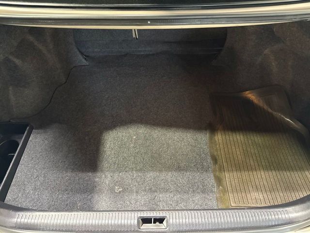 2005 Toyota Camry 4dr Sedan LE Automatic - 23052928 - 19