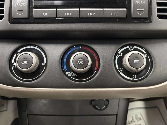 2005 Toyota Camry 4dr Sedan LE Automatic - 22961853 - 23