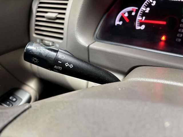 2005 Toyota Camry 4dr Sedan LE Automatic - 22961853 - 30