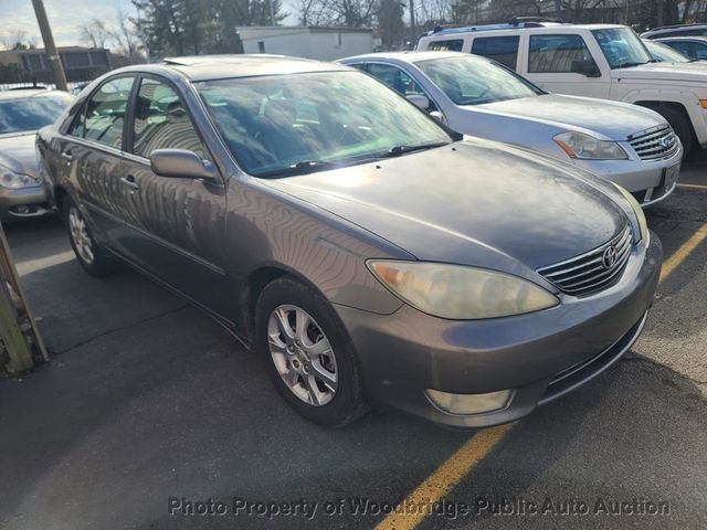 2005 Toyota Camry 4dr Sedan XLE V6 Automatic - 22762182 - 2