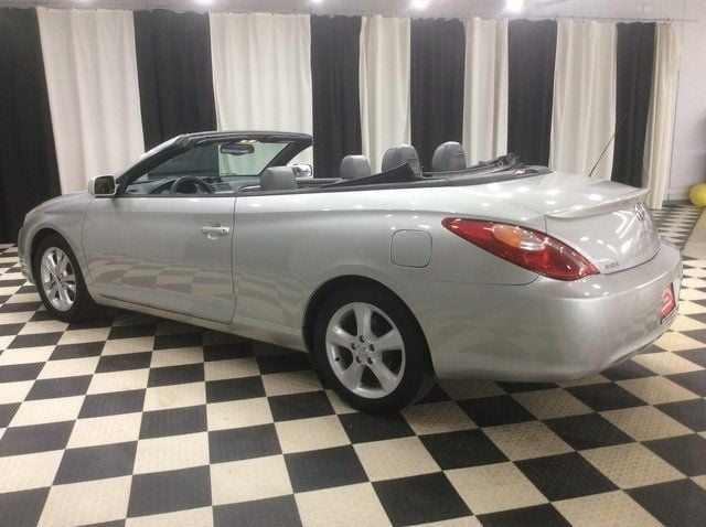 2005 Toyota Camry Solara 2dr Convertible SLE V6 Automatic - 22423560 - 3