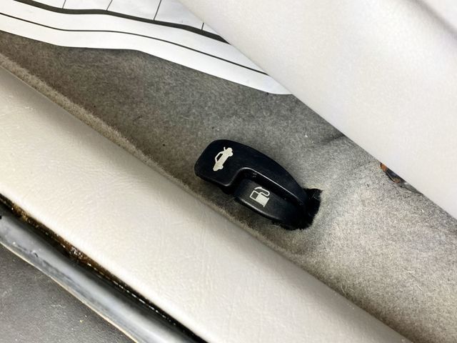 2005 Toyota Corolla 4dr Sedan CE Automatic - 22988903 - 15