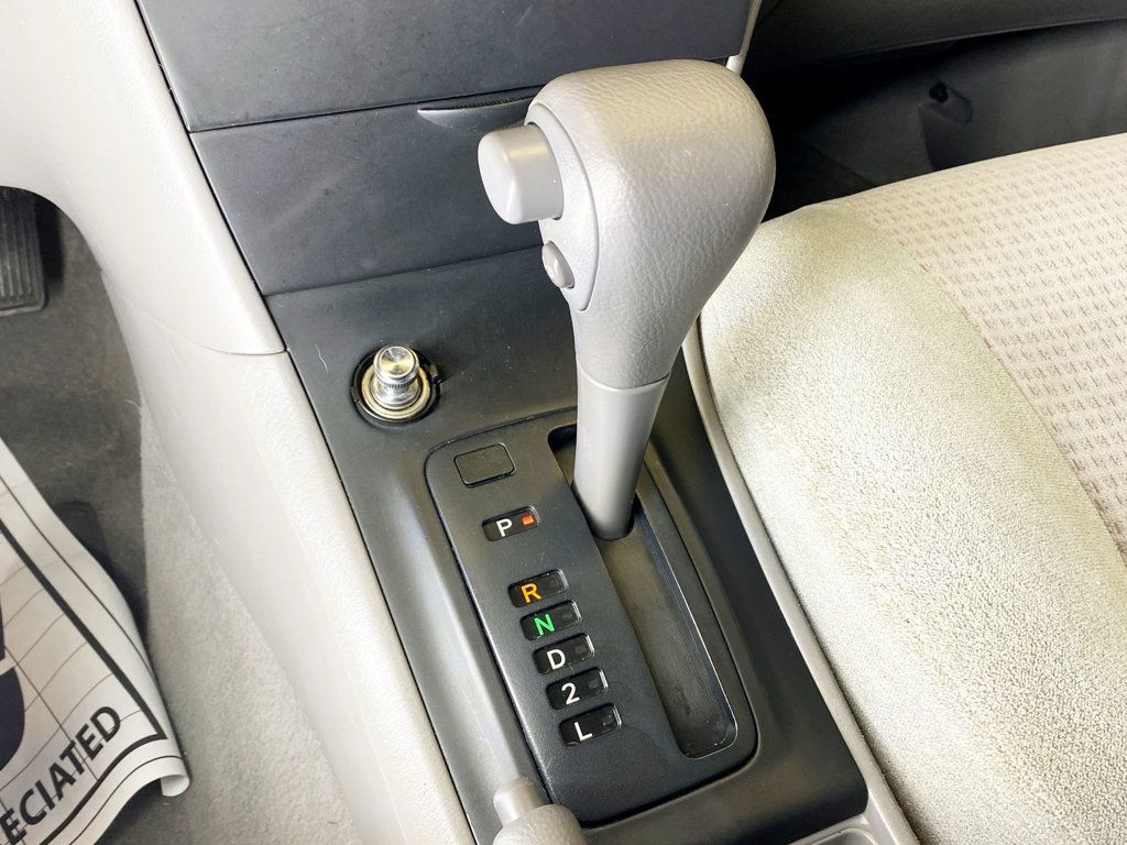 2005 Toyota Corolla 4dr Sedan CE Automatic - 22988903 - 26