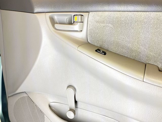 2005 Toyota Corolla 4dr Sedan CE Automatic - 22988903 - 30