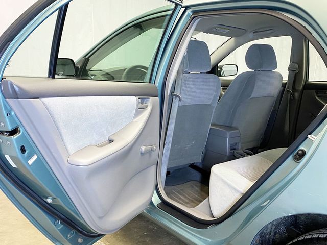2005 Toyota Corolla 4dr Sedan CE Automatic - 22988903 - 37