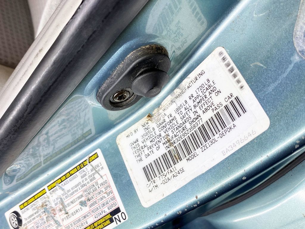 2005 Toyota Corolla 4dr Sedan CE Automatic - 22988903 - 49