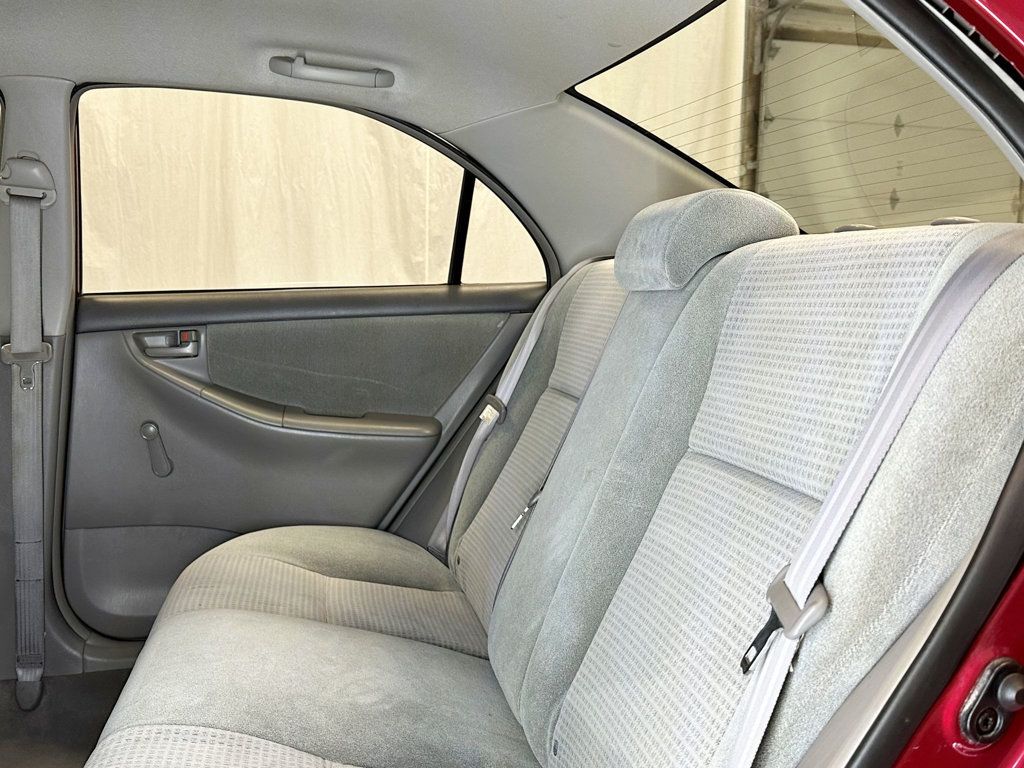 2005 Toyota Corolla 4dr Sedan CE Automatic - 23086595 - 31