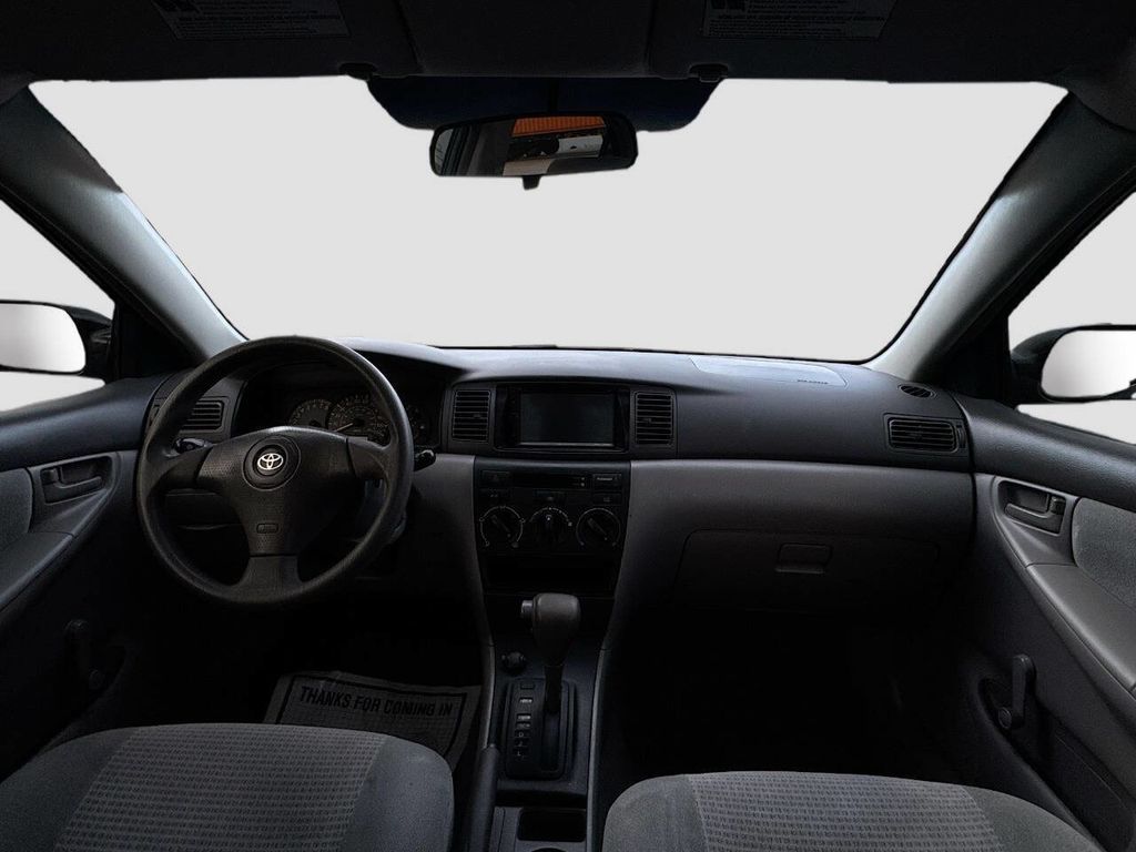 2005 Toyota Corolla 4dr Sedan CE Automatic - 22963268 - 19