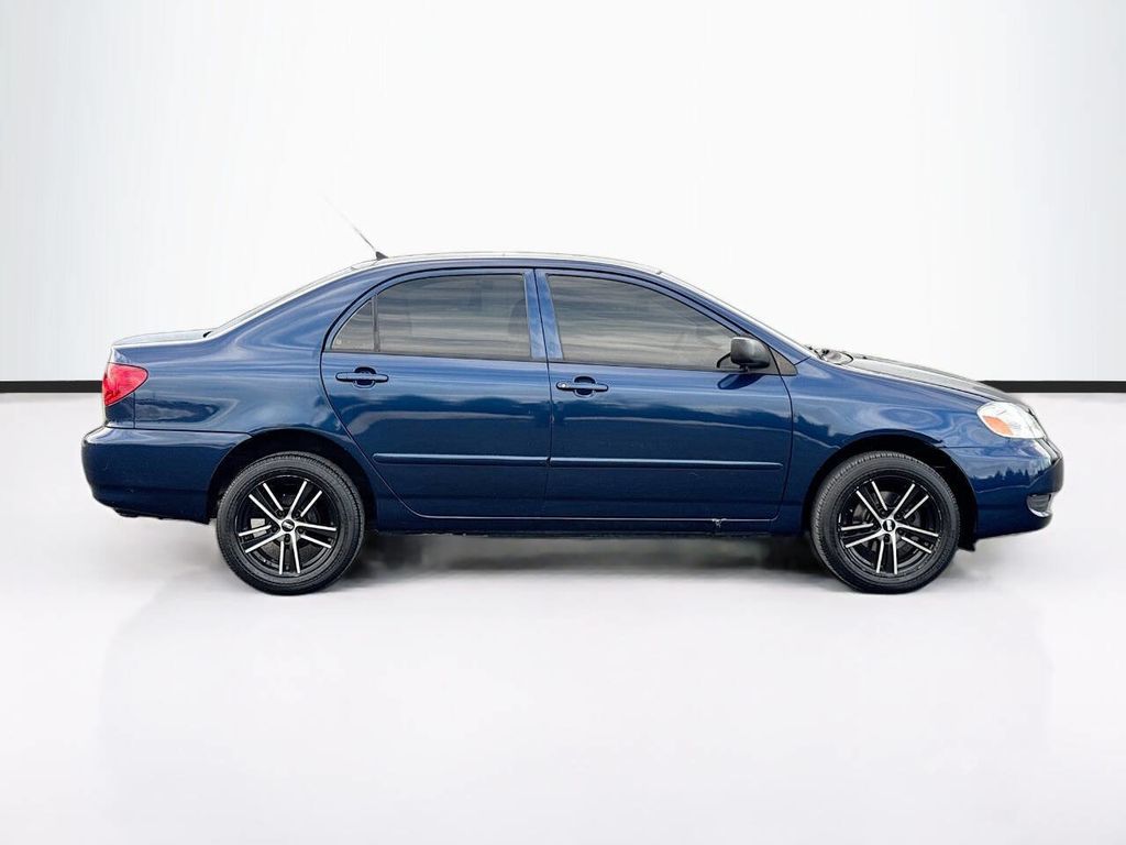 2005 Toyota Corolla 4dr Sedan CE Automatic - 22963268 - 4