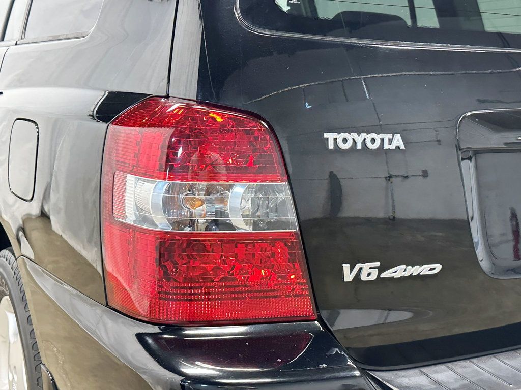 2005 Toyota Highlander 4dr V6 4WD w/3rd Row - 23068124 - 10