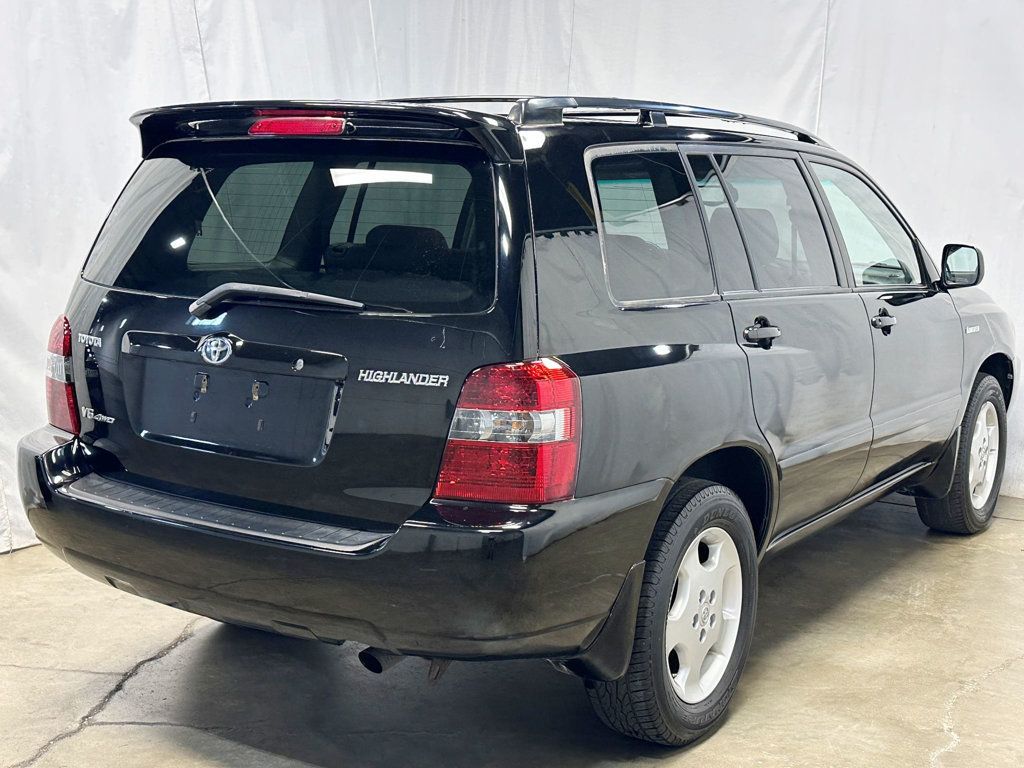 2005 Toyota Highlander 4dr V6 4WD w/3rd Row - 23068124 - 7