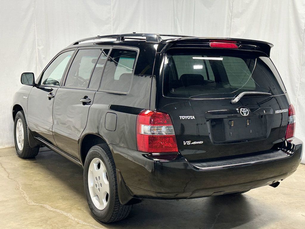 2005 Toyota Highlander 4dr V6 4WD w/3rd Row - 23068124 - 8