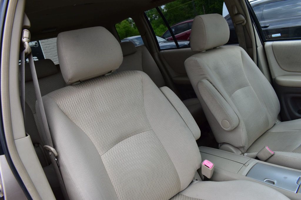 2005 Toyota Highlander 4dr V6 w/3rd Row - 22509784 - 16