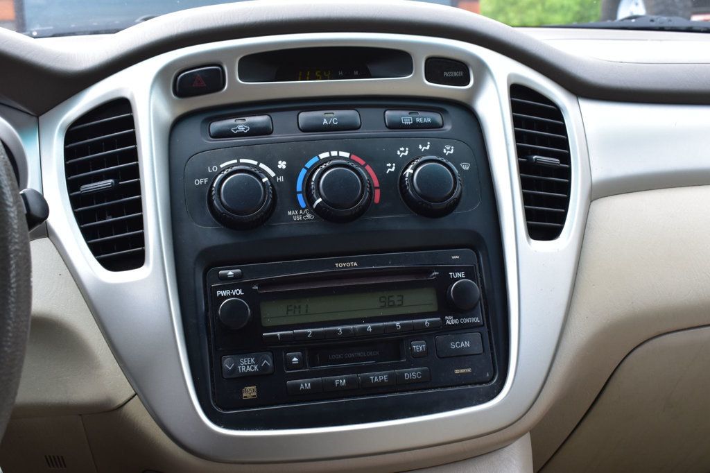 2005 Toyota Highlander 4dr V6 w/3rd Row - 22509784 - 28