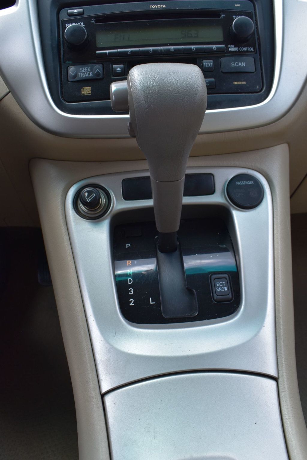 2005 Toyota Highlander 4dr V6 w/3rd Row - 22509784 - 29