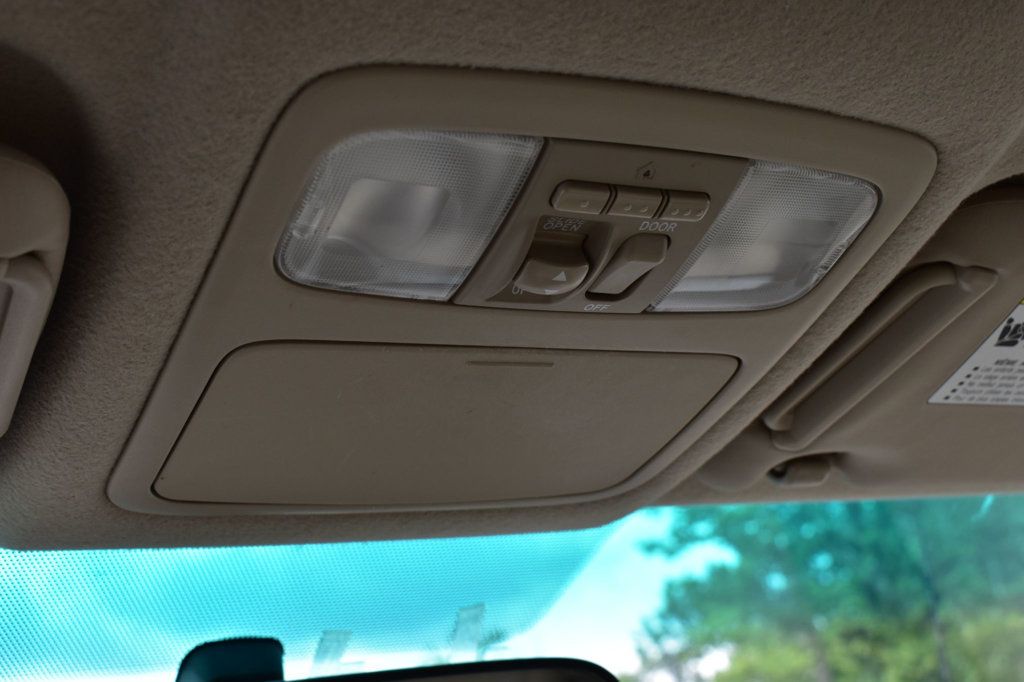 2005 Toyota Highlander 4dr V6 w/3rd Row - 22509784 - 31