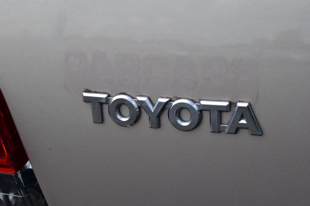 2005 Toyota Highlander 4dr V6 w/3rd Row - 22509784 - 42