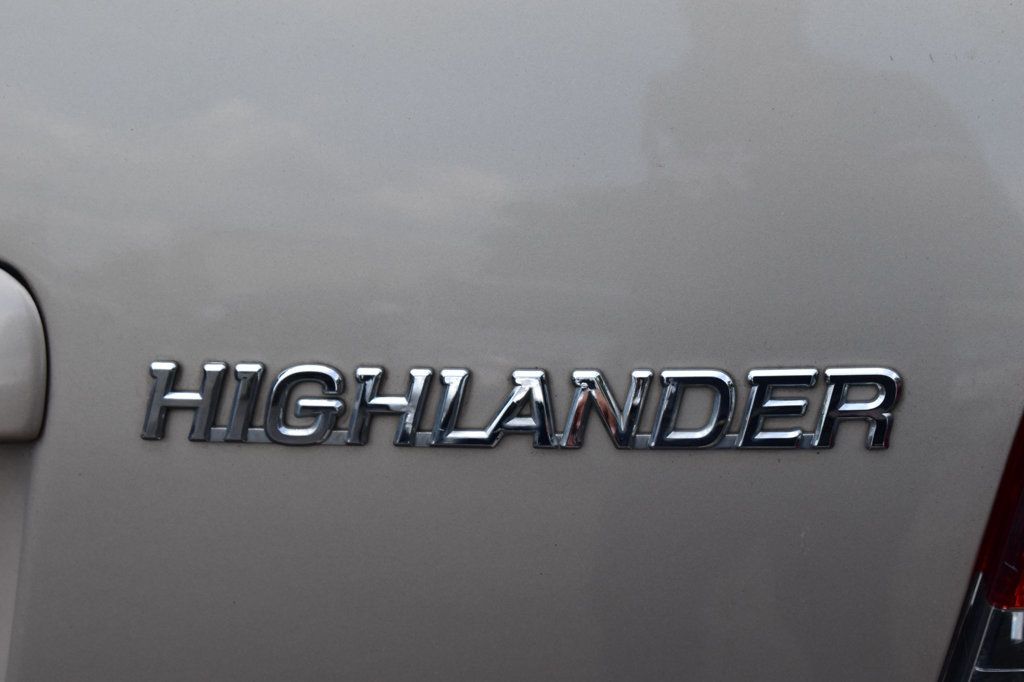 2005 Toyota Highlander 4dr V6 w/3rd Row - 22509784 - 43