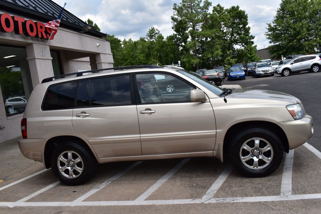 2005 Toyota Highlander 4dr V6 w/3rd Row - 22509784 - 5
