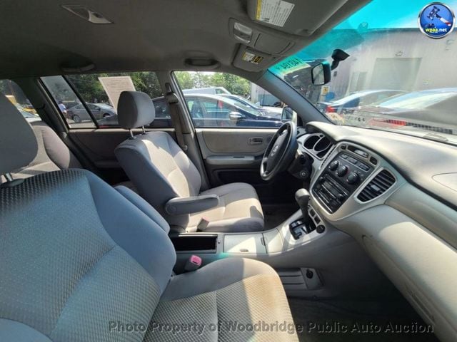2005 Toyota Highlander STD - 23052387 - 11