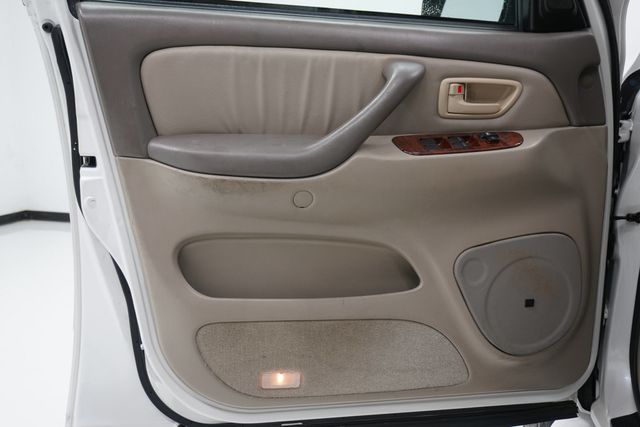 2005 Toyota Sequoia 4dr Limited - 23002591 - 16