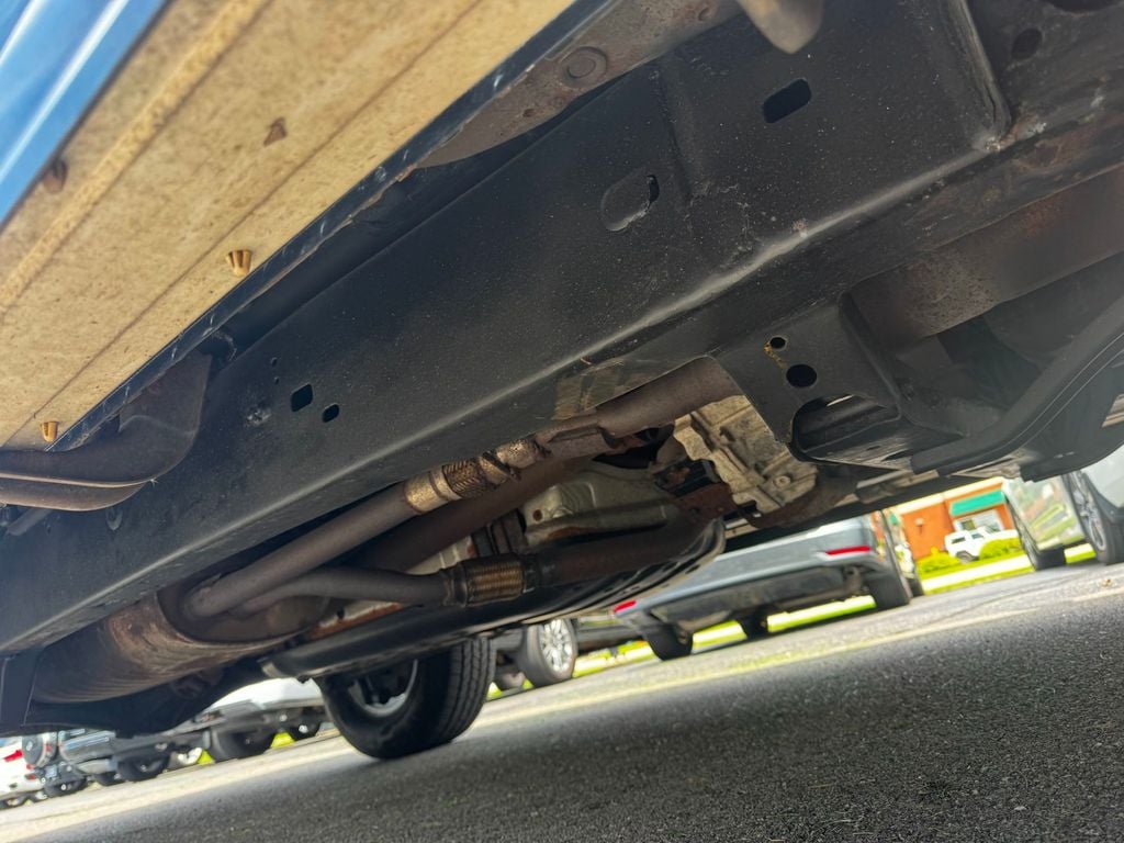 2005 Toyota Sequoia 4dr SR5 4WD - 23043799 - 27