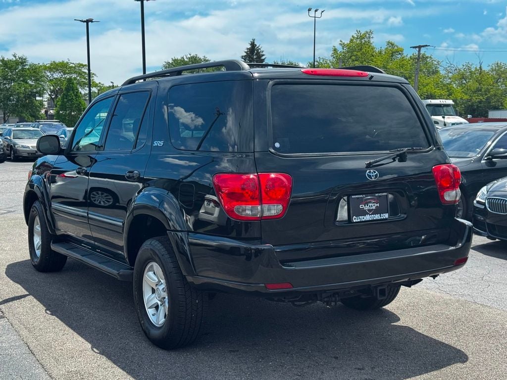 2005 Toyota Sequoia 4dr SR5 4WD - 23043799 - 7
