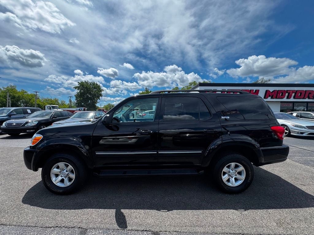 2005 Toyota Sequoia 4dr SR5 4WD - 23043799 - 8