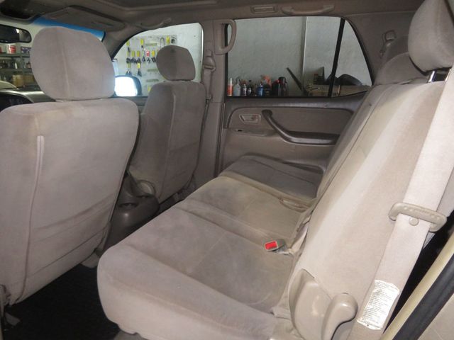 2005 Toyota Sequoia EXTRA CLEAN VERY DESIRABLE V8 SEQUOIA 3RD ROW SEAT 4X4 AZ TRUCK - 23043071 - 24