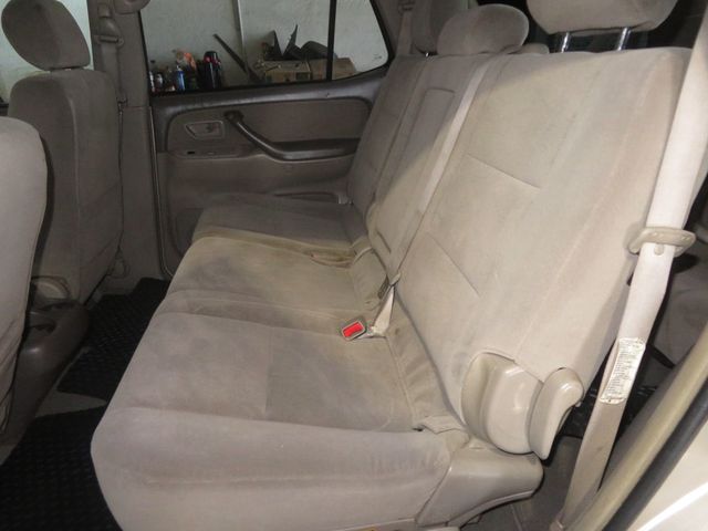 2005 Toyota Sequoia EXTRA CLEAN VERY DESIRABLE V8 SEQUOIA 3RD ROW SEAT 4X4 AZ TRUCK - 23043071 - 26