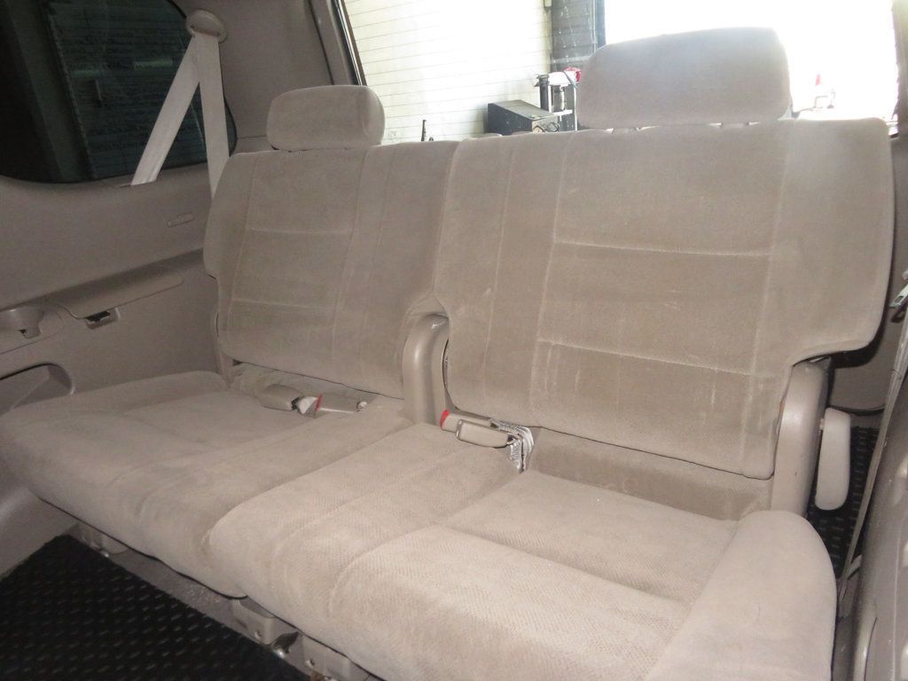 2005 Toyota Sequoia EXTRA CLEAN VERY DESIRABLE V8 SEQUOIA 3RD ROW SEAT 4X4 AZ TRUCK - 23043071 - 27