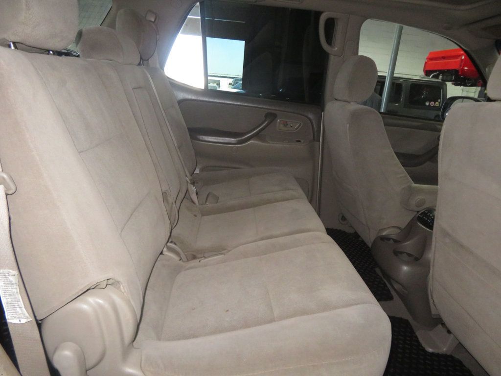 2005 Toyota Sequoia EXTRA CLEAN VERY DESIRABLE V8 SEQUOIA 3RD ROW SEAT 4X4 AZ TRUCK - 23043071 - 30