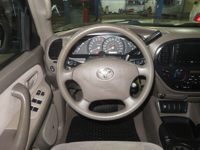 2005 Toyota Sequoia EXTRA CLEAN VERY DESIRABLE V8 SEQUOIA 3RD ROW SEAT 4X4 AZ TRUCK - 23043071 - 40