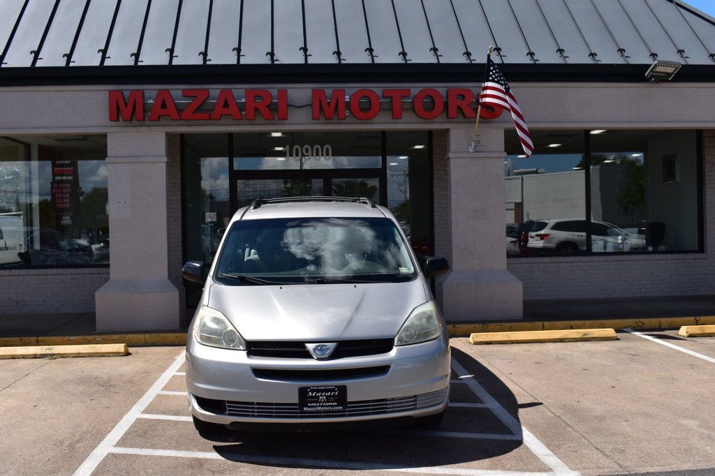2005 Toyota Sienna LE photo 7