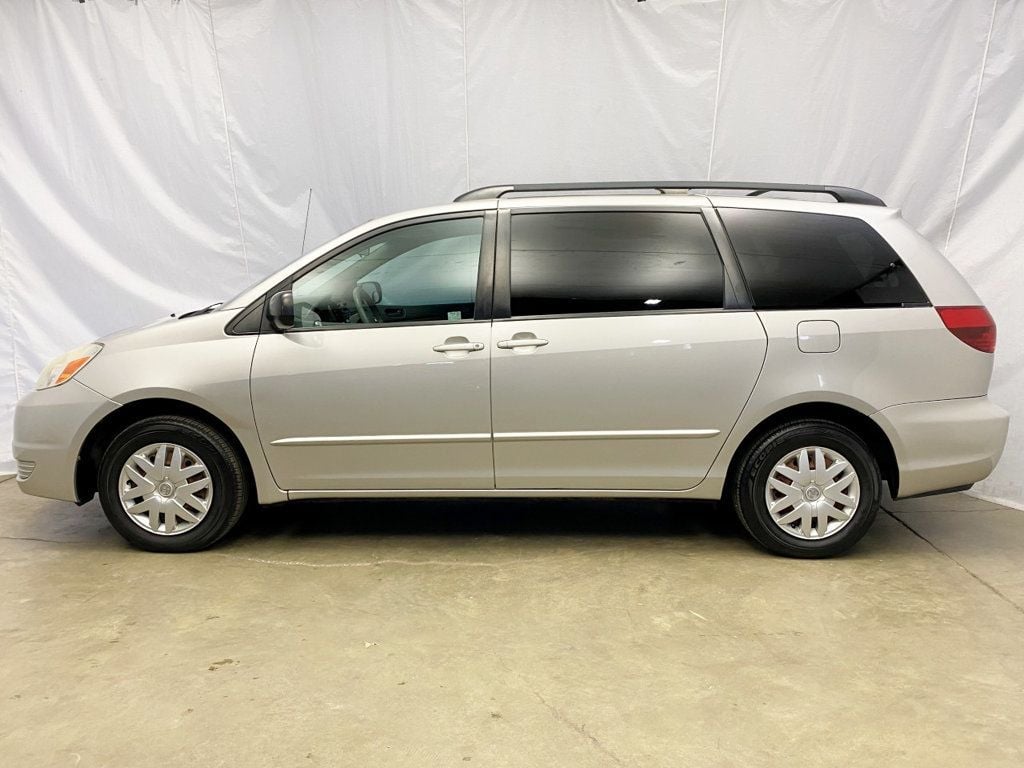 2005 Toyota Sienna  - 22685002 - 1