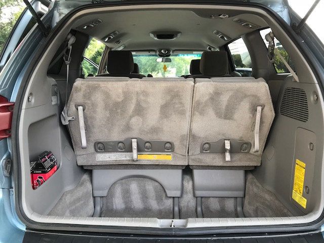 2005 Toyota Sienna 5dr LE FWD 7-Passenger - 18024521 - 11
