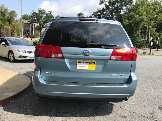2005 Toyota Sienna 5dr LE FWD 7-Passenger - 18024521 - 4
