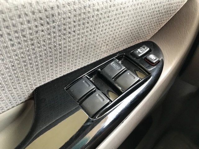 2005 Toyota Sienna 5dr LE FWD 7-Passenger - 18024521 - 6