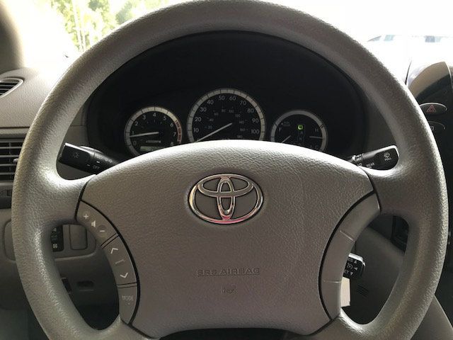 2005 Toyota Sienna 5dr LE FWD 7-Passenger - 18024521 - 7