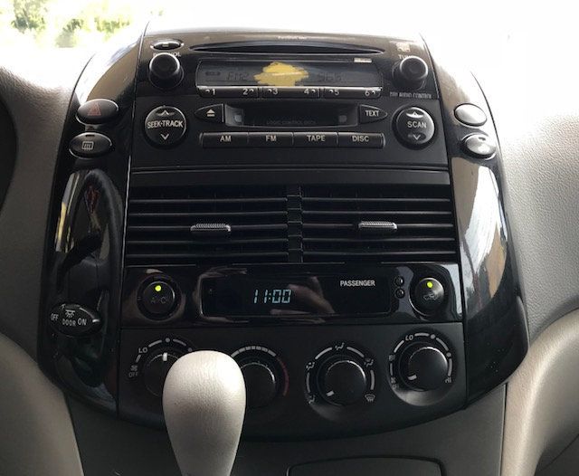 2005 Toyota Sienna 5dr LE FWD 7-Passenger - 18024521 - 8