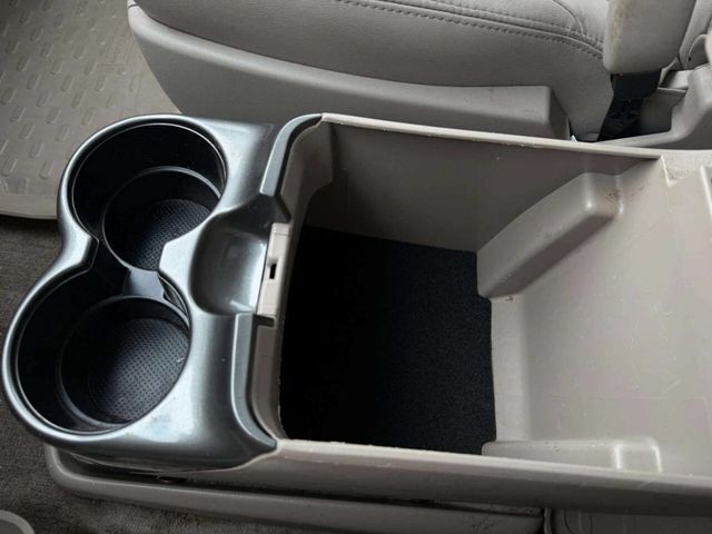 2005 Toyota Sienna XLE 7 Passenger 4dr Mini Van - 22966514 - 37