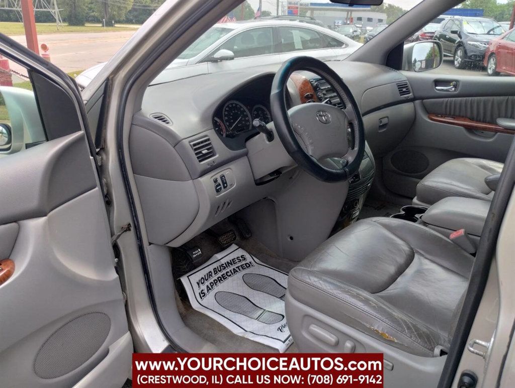2005 Toyota Sienna XLE 7 Passenger AWD 4dr Mini Van - 22882025 - 13