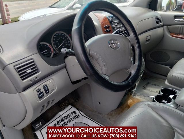 2005 Toyota Sienna XLE 7 Passenger AWD 4dr Mini Van - 22882025 - 14