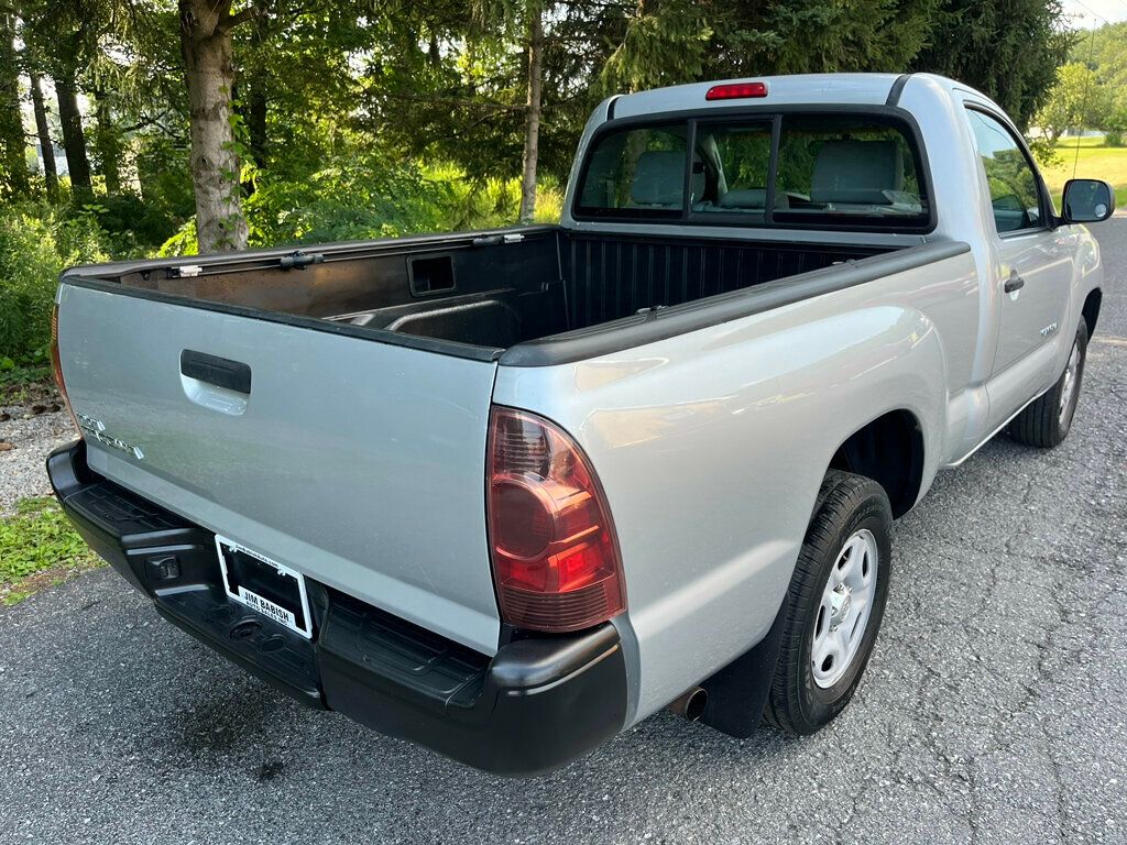 2005 Toyota Tacoma DLX photo 3