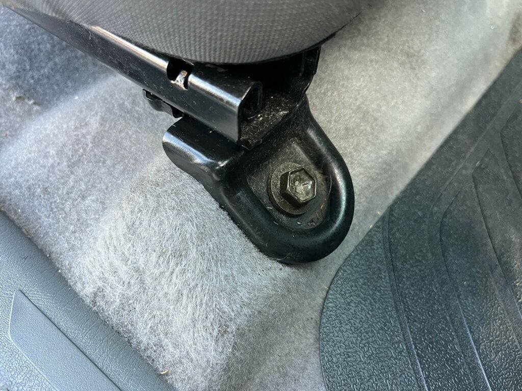 2005 Toyota Tacoma DLX photo 28