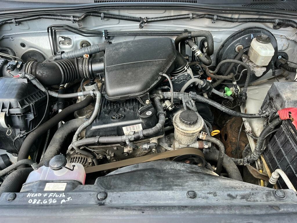 2005 Toyota Tacoma DLX photo 30