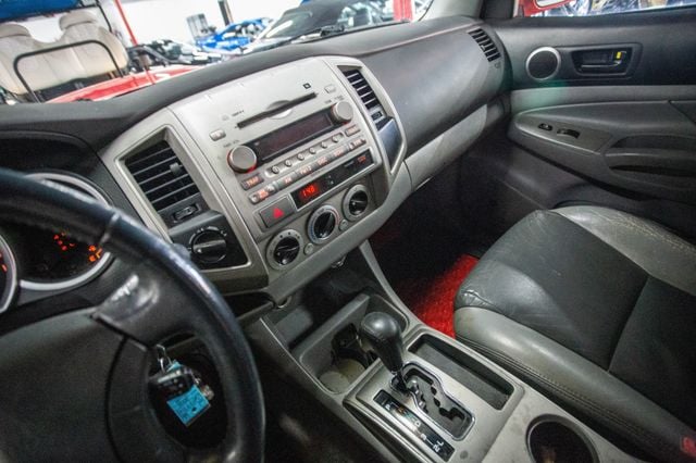 2005 Toyota Tacoma Double 128" Automatic 4WD - 22977798 - 6