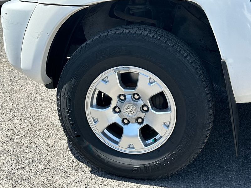 2005 Toyota Tacoma Double 128" PreRunner Automatic - 22988791 - 10