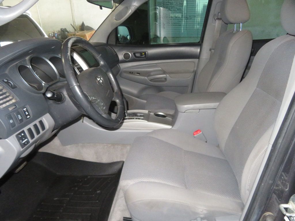 2005 Toyota Tacoma DOUBLE CAB 4X4 SR5 TACOMA EXTRA CLEAN 25 SERVICE RECORDS  - 23035885 - 16