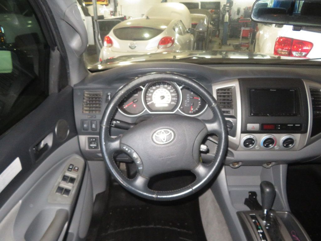 2005 Toyota Tacoma DOUBLE CAB 4X4 SR5 TACOMA EXTRA CLEAN 25 SERVICE RECORDS  - 23035885 - 34